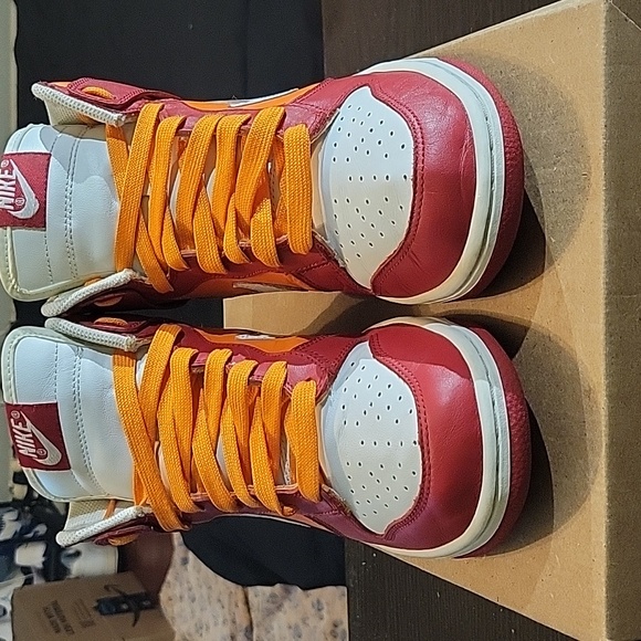 Nike Dunk High Rare "Varsity Red Orange Blaze" (2007) Mens 7.5 Womens 9 EUC - Picture 4 of 10